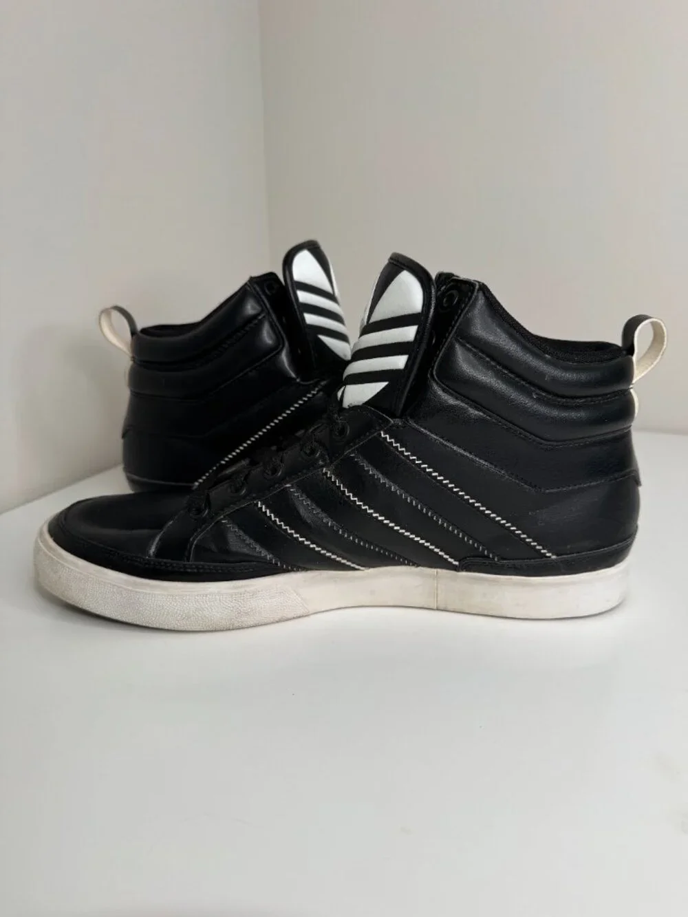Adidas Originals Black Leather High Top Lace Up Sneakers Mens 10.5 Trefoil Tongu